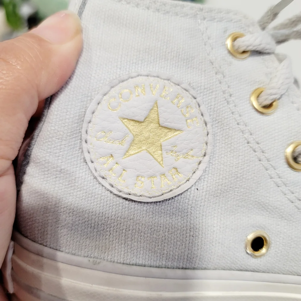 Converse Girls Platform High Top Sneakers Light Blue Size 12 Gold Eyelets